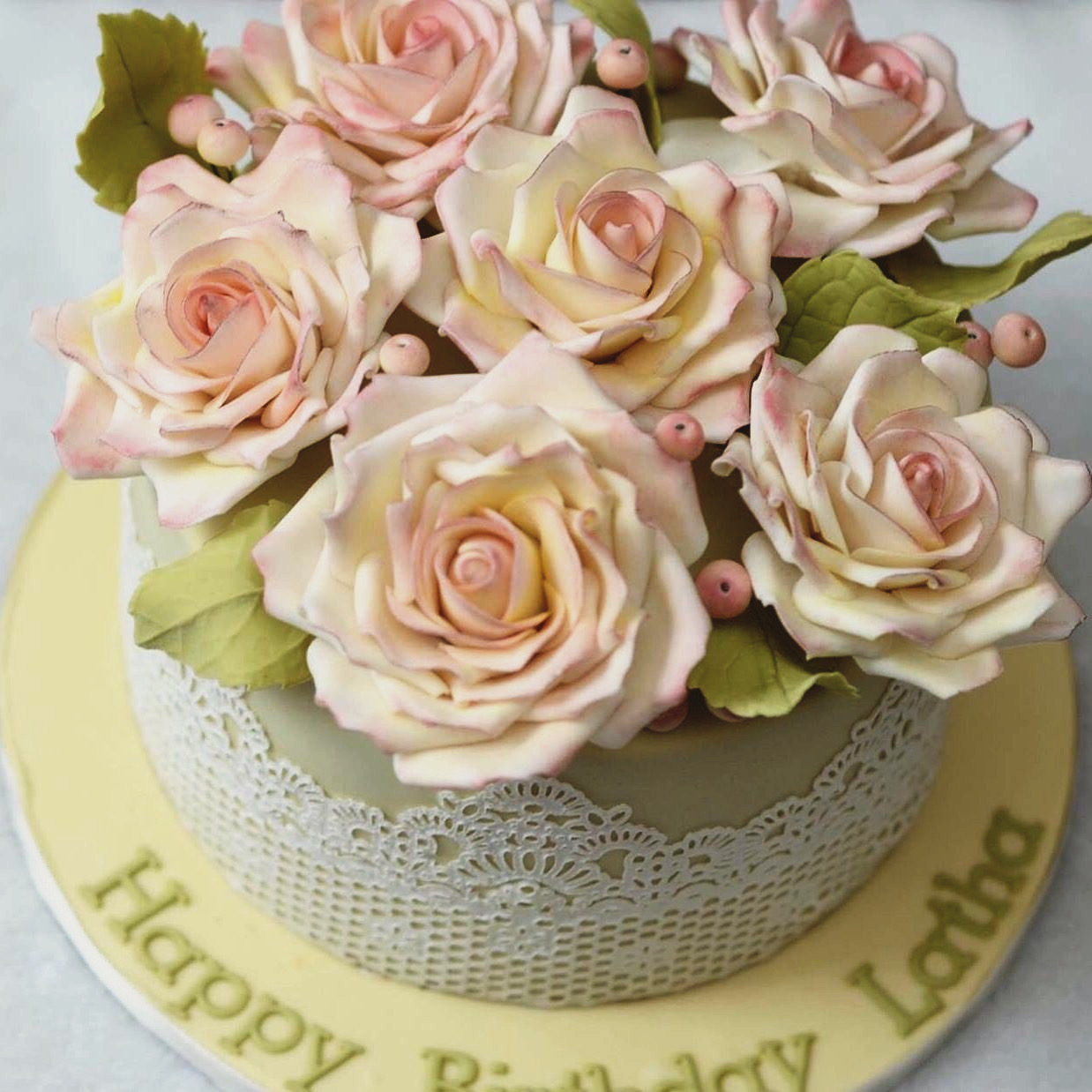 Roses & Lace
