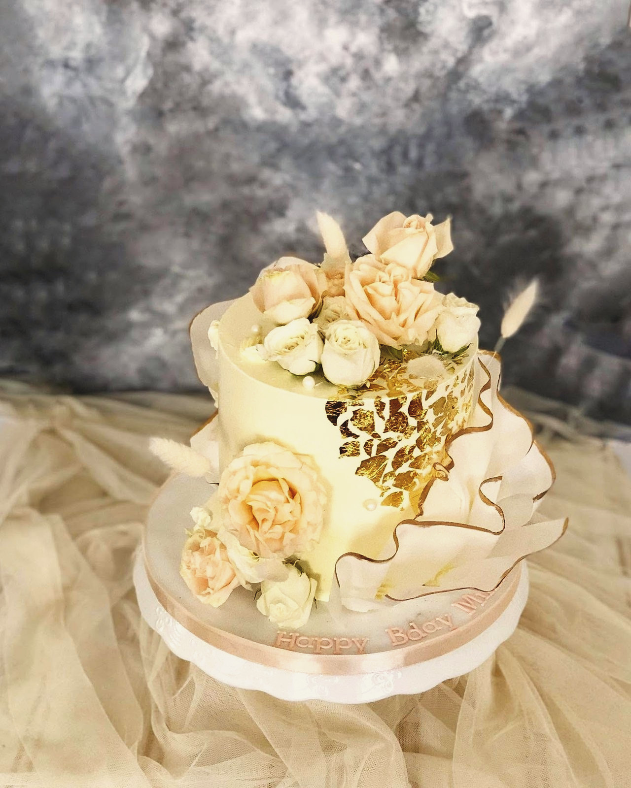 Cream & Gold Leaf