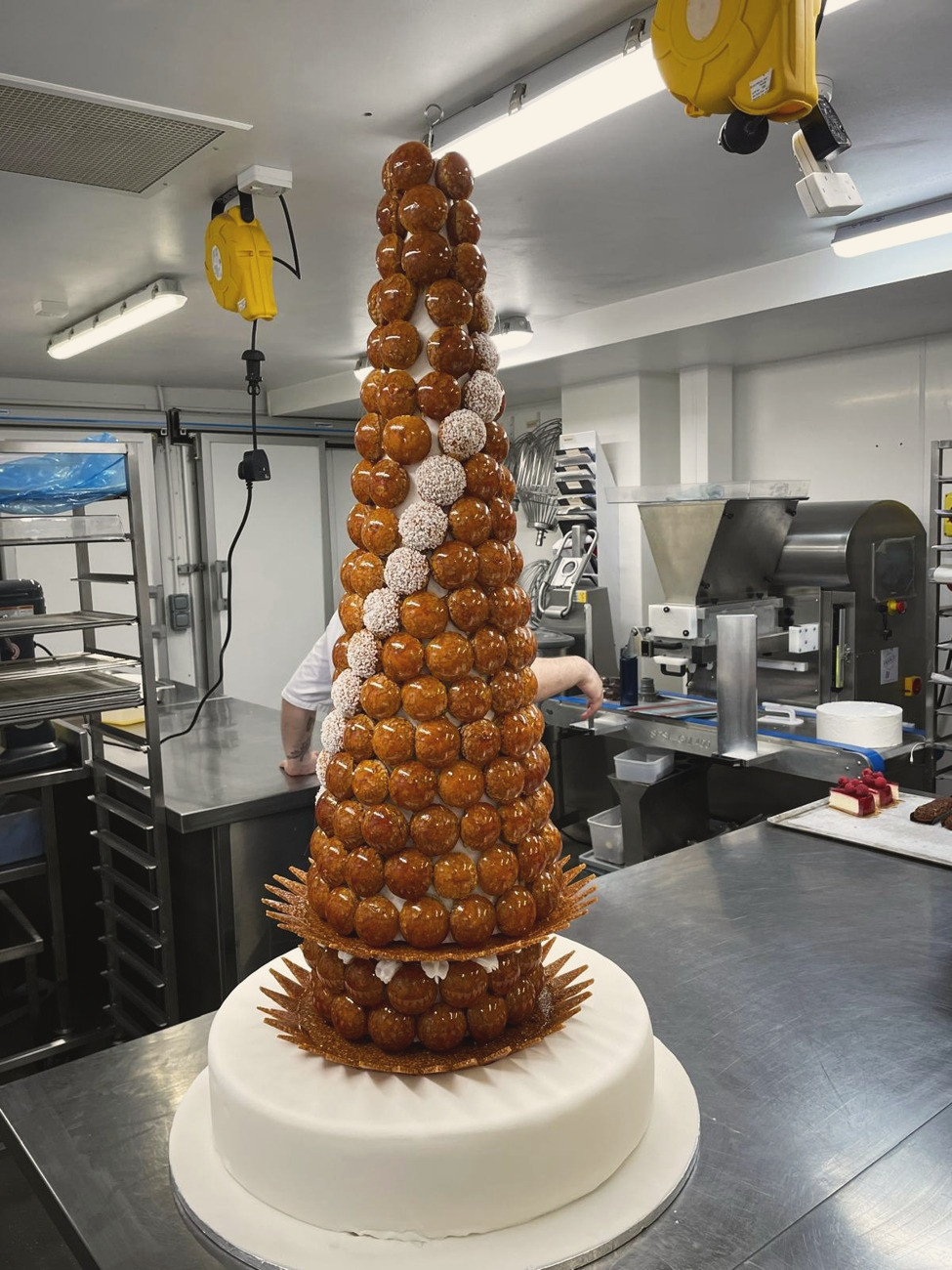 Croquembouche